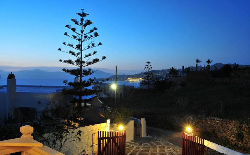 Loukas Pension Mykonos Town Exterior photo